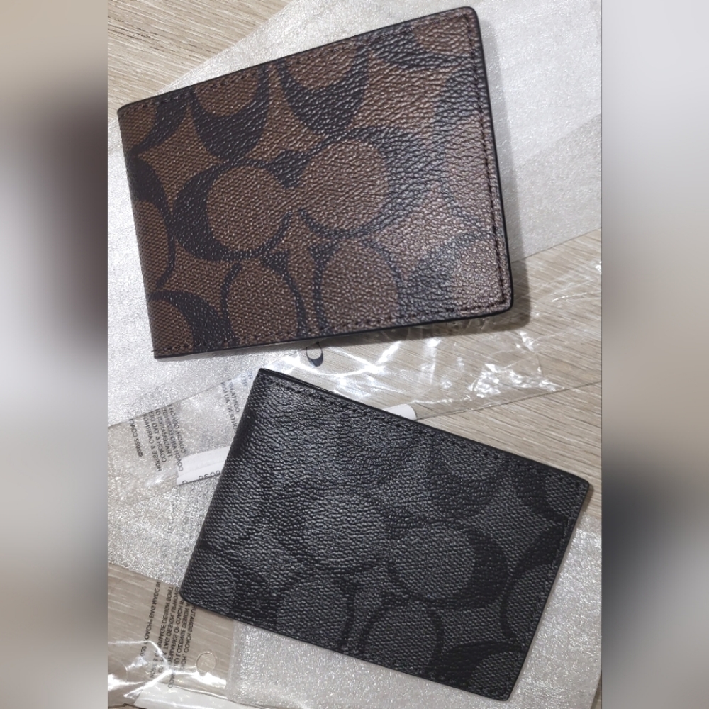 🐎x2 [NEW] Signature Coach Canvas  Wallets w/i.d. holder